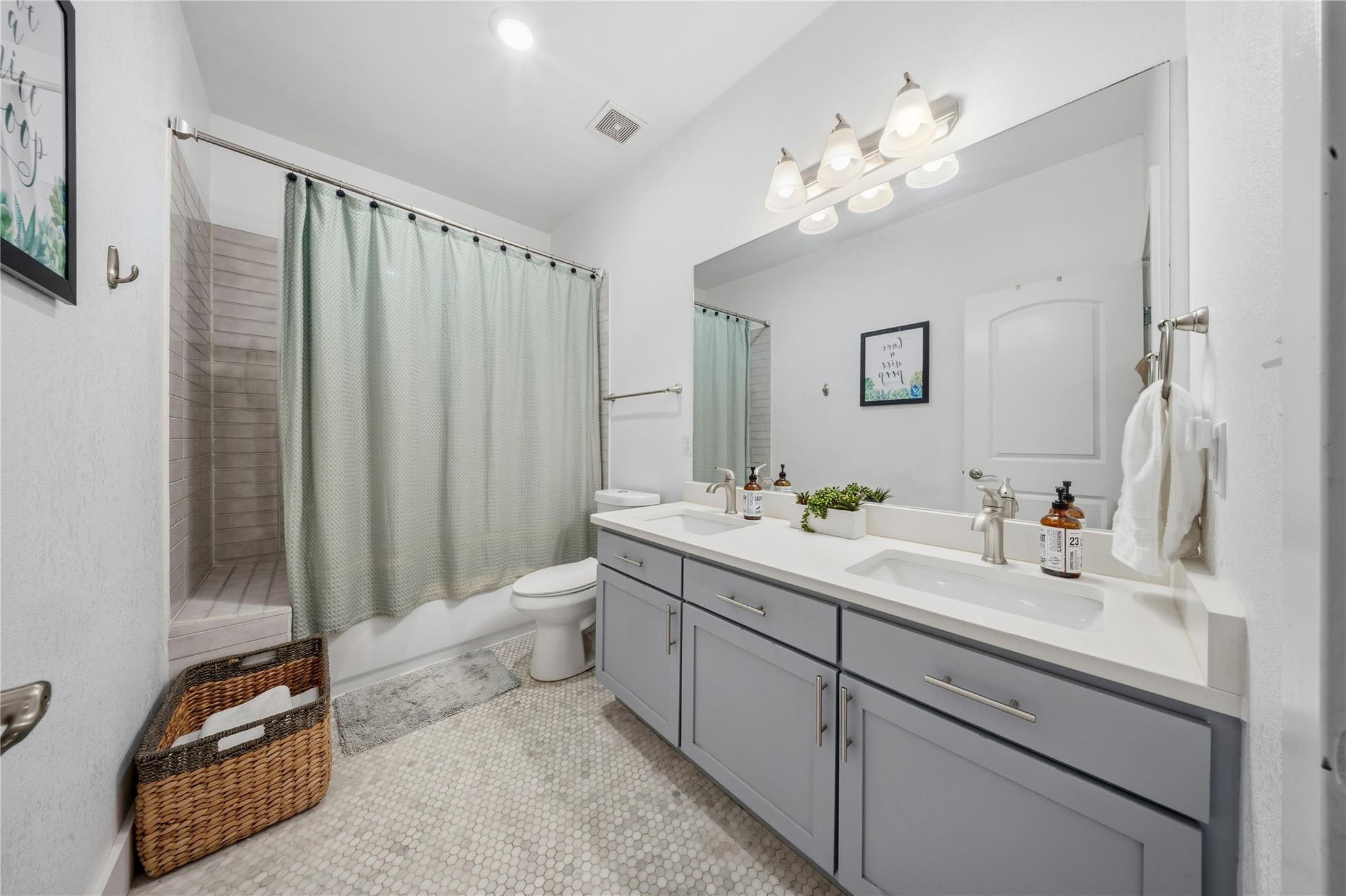 7502 Stable Lane Lago Vista TX 78645