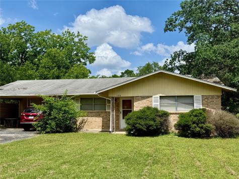 106 San Jacinto Street Lockhart TX 78644