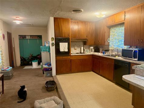106 San Jacinto Street Lockhart TX 78644