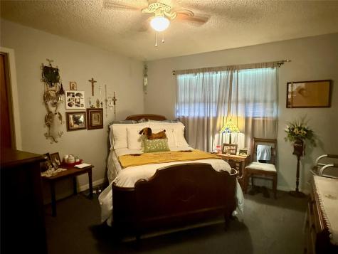 106 San Jacinto Street Lockhart TX 78644