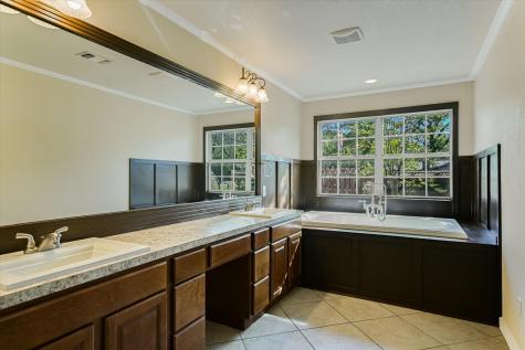 611 Thurman Circle Kingsland TX 78639