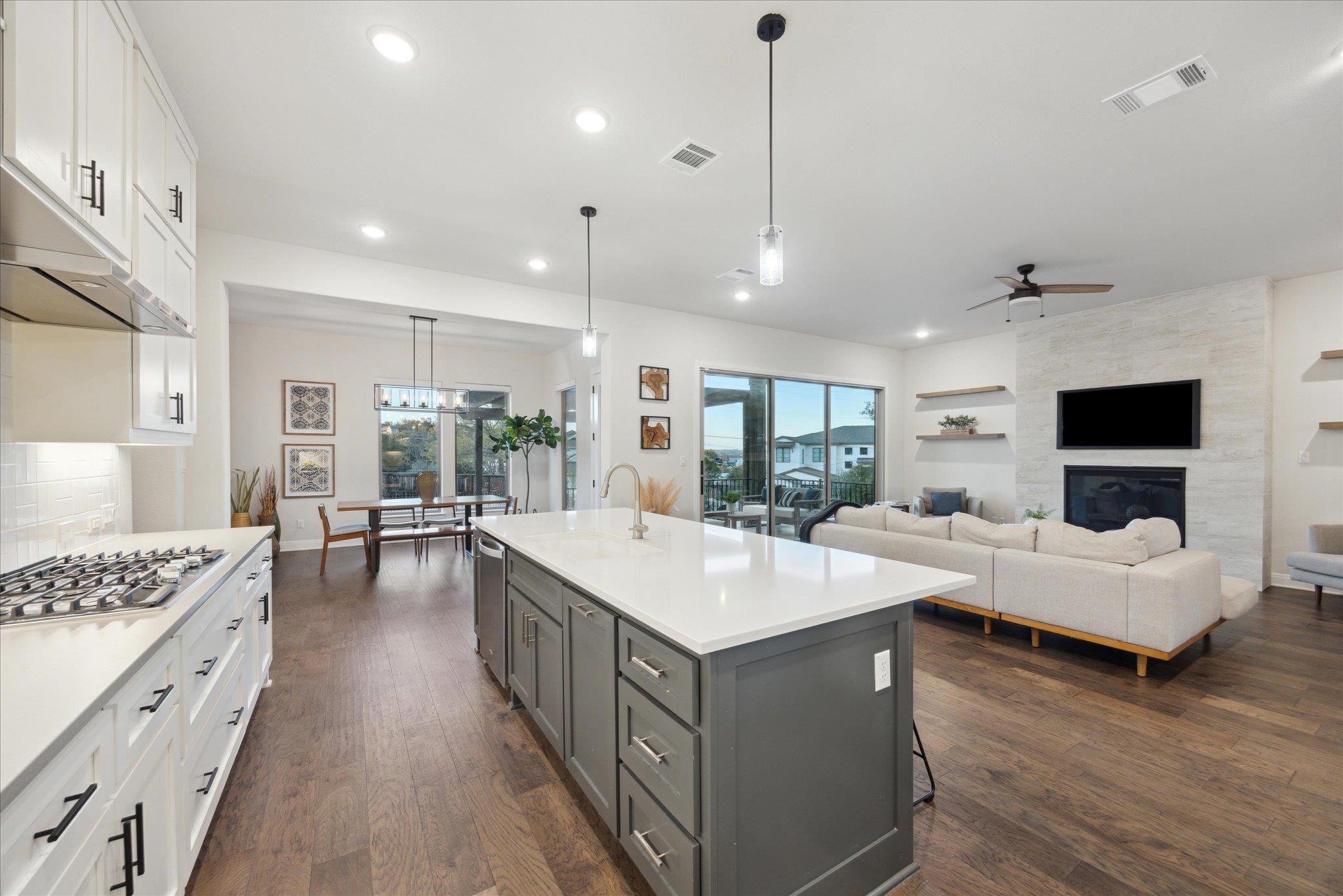 19302 Summit Glory Trail Spicewood TX 78669
