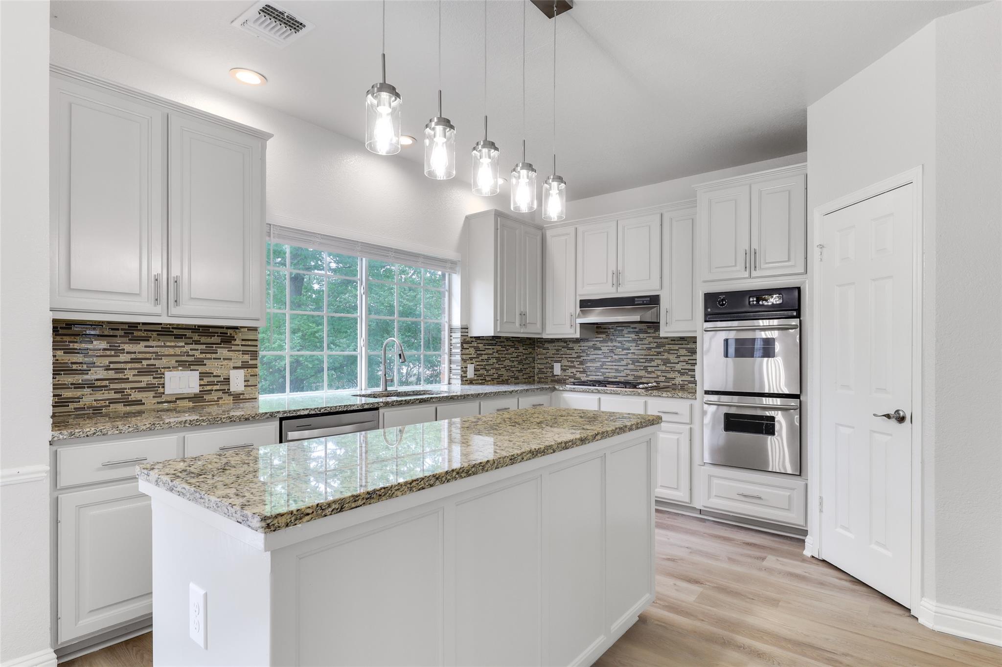 11125 Savin Hill Lane Austin TX 78739