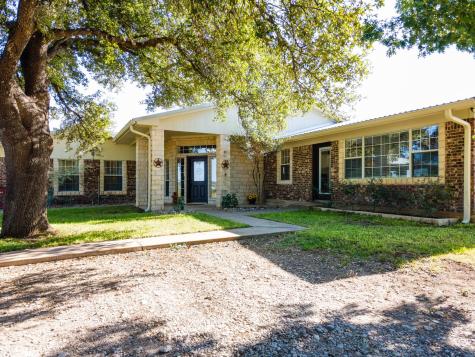 207 County Road 4492 Kempner TX 76539