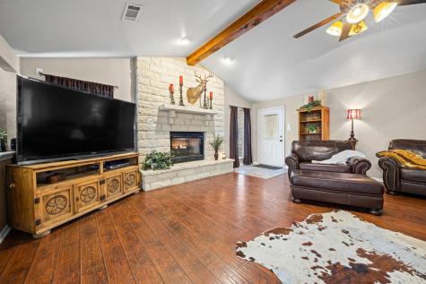 207 County Road 4492 Kempner TX 76539