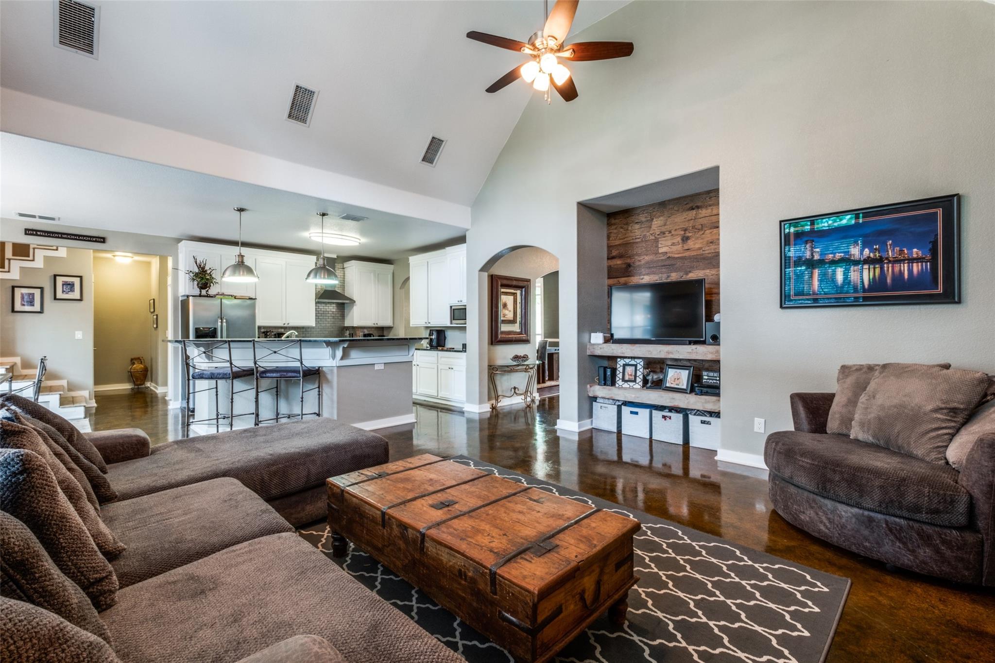 20501 Bee Hive Lane Spicewood TX 78669