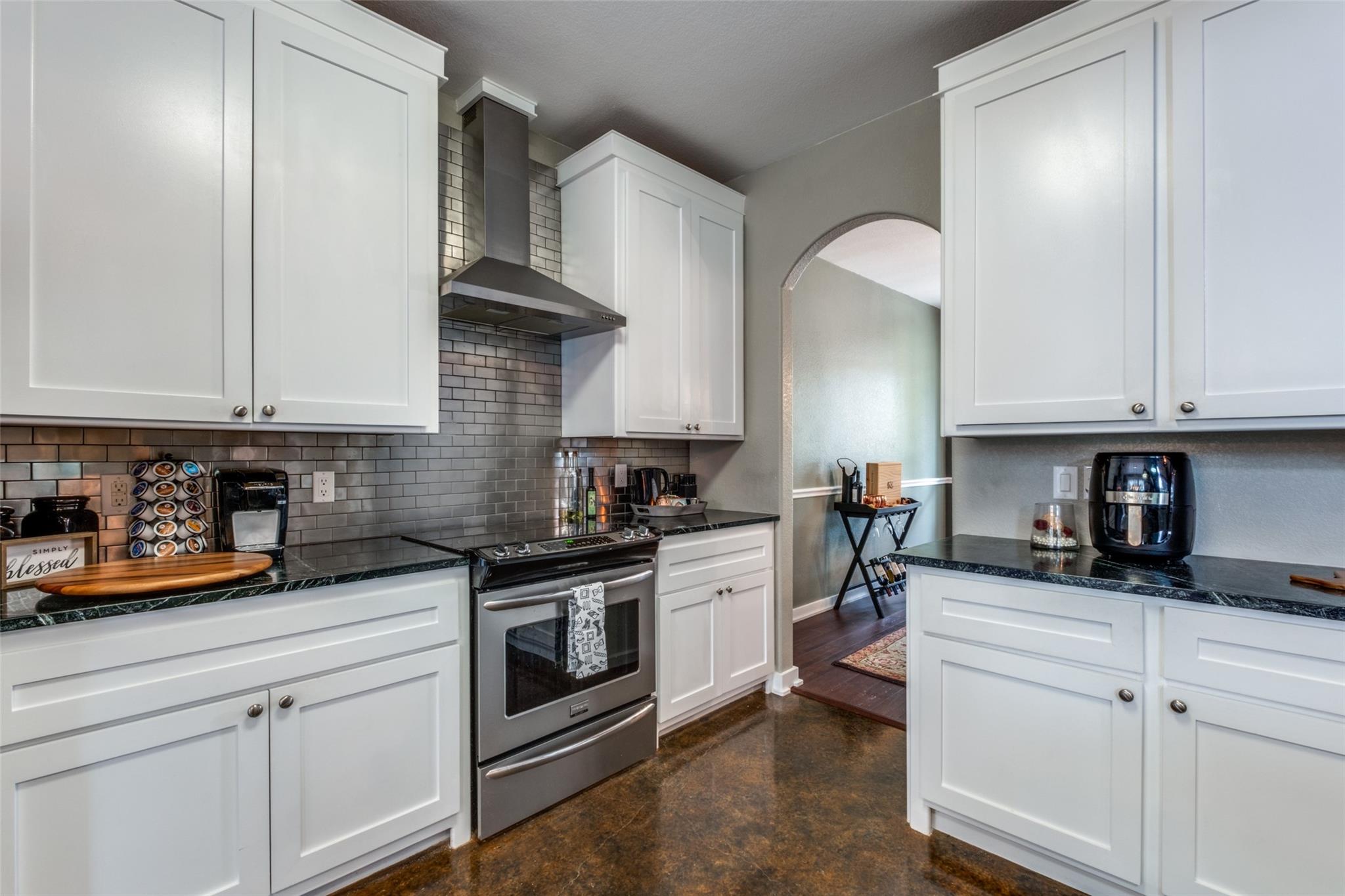20501 Bee Hive Lane Spicewood TX 78669