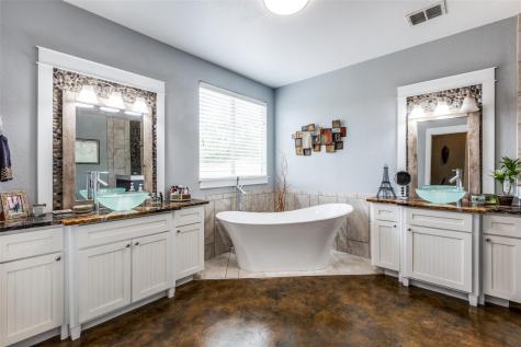 20501 Bee Hive Lane Spicewood TX 78669