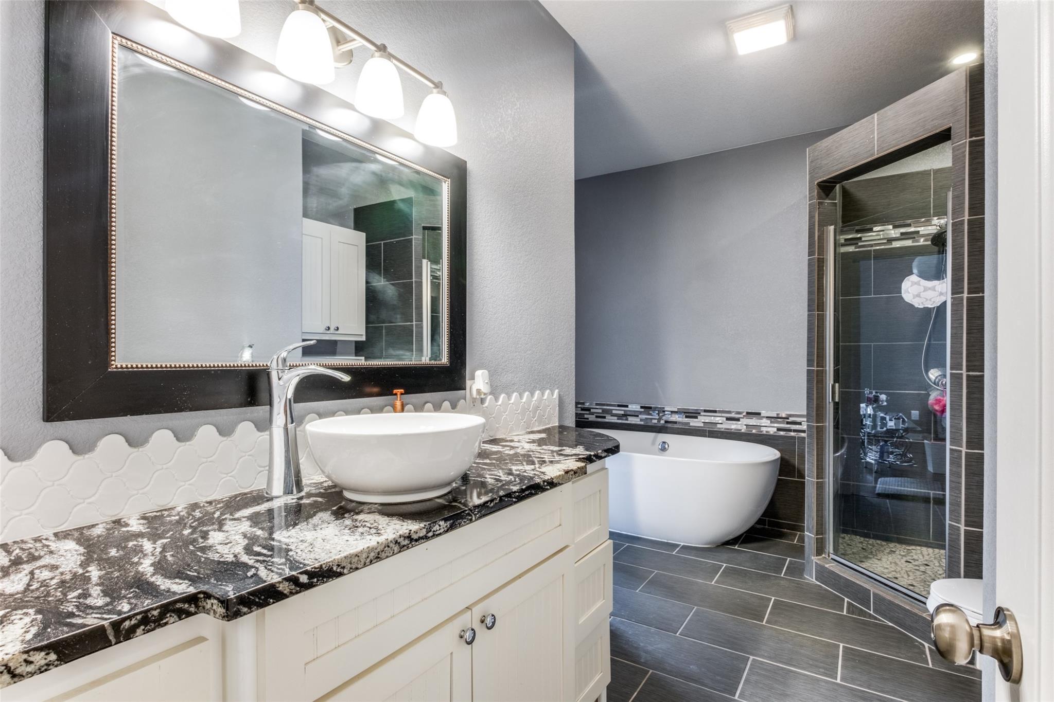 20501 Bee Hive Lane Spicewood TX 78669