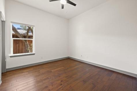 338 Coventry Road Spicewood TX 78669