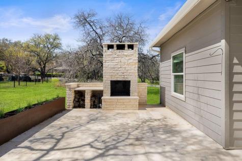 338 Coventry Road Spicewood TX 78669