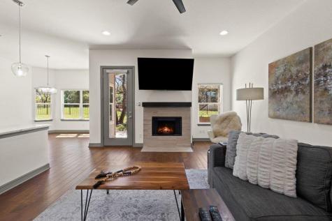 338 Coventry Road Spicewood TX 78669