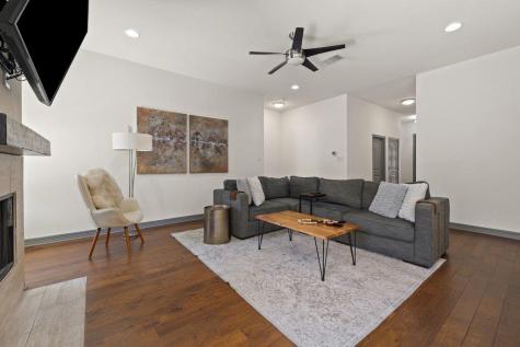 338 Coventry Road Spicewood TX 78669