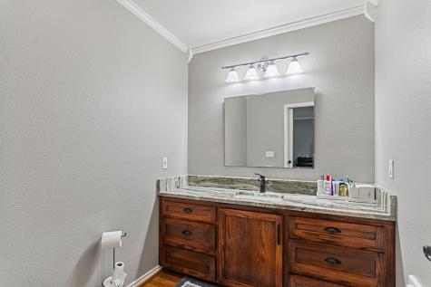 129 Valley Spur Smithville TX 78957