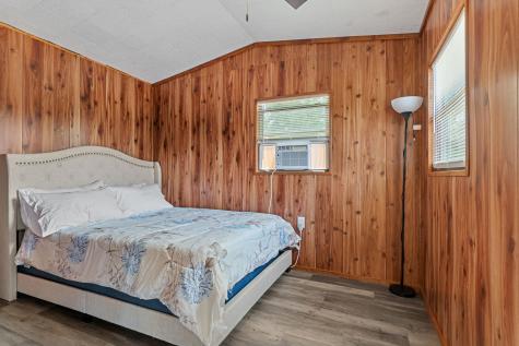 129 Valley Spur Smithville TX 78957
