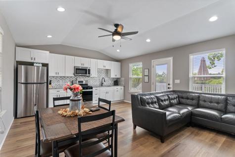 129 Valley Spur Smithville TX 78957