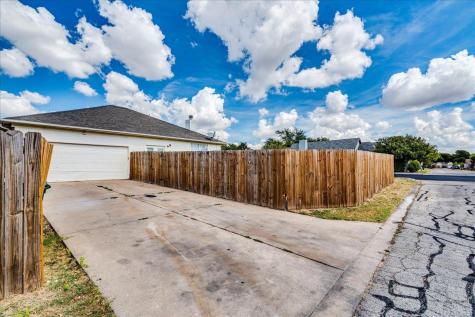 1021 Black Locust Drive W Pflugerville TX 78660