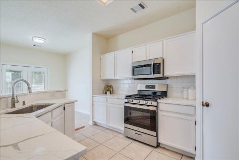 1021 Black Locust Drive W Pflugerville TX 78660