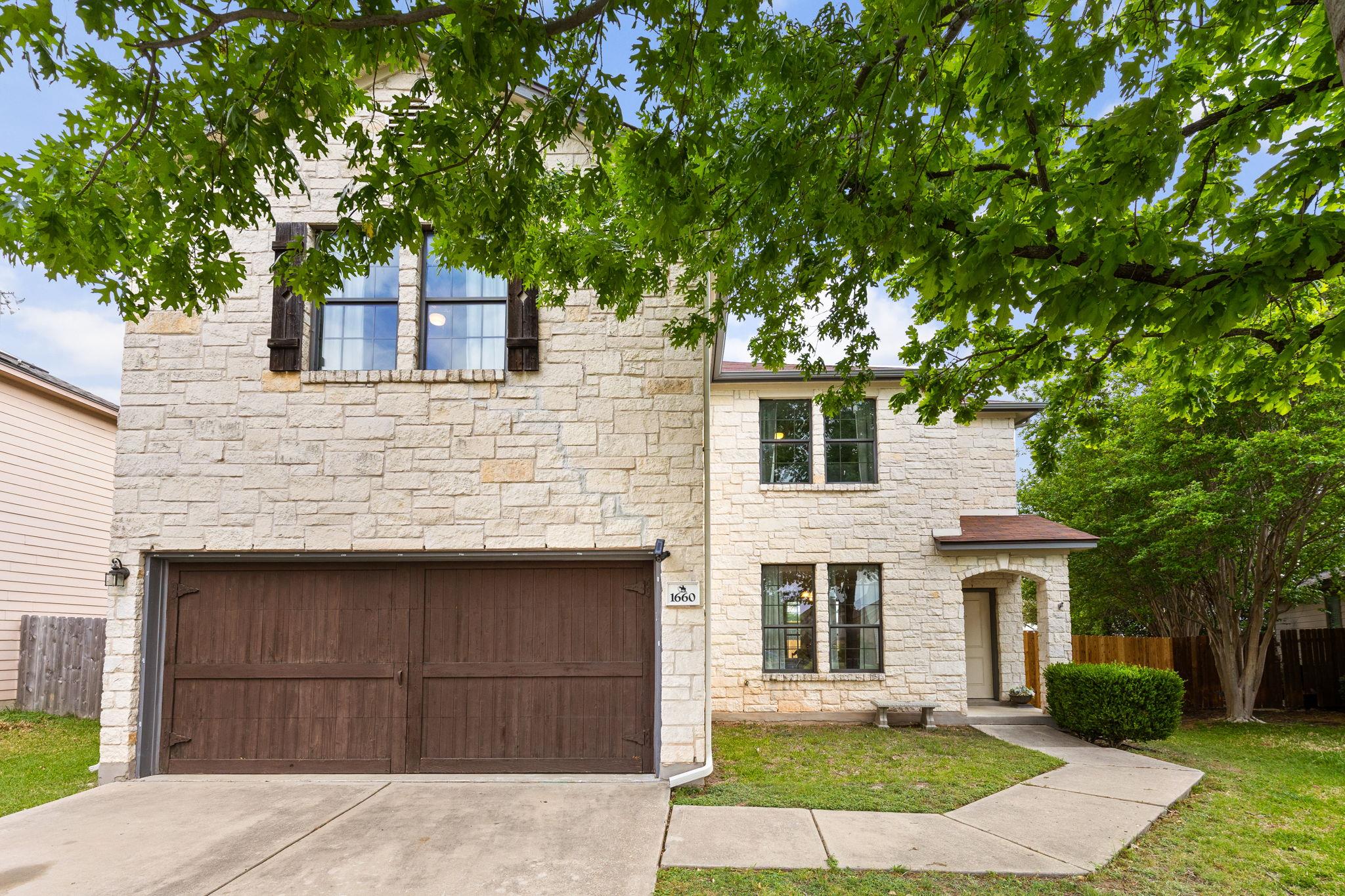 1660 Bayland Street Round Rock TX 78664