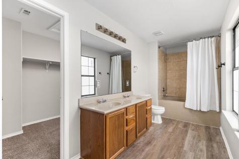 1660 Bayland Street Round Rock TX 78664