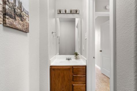 1660 Bayland Street Round Rock TX 78664