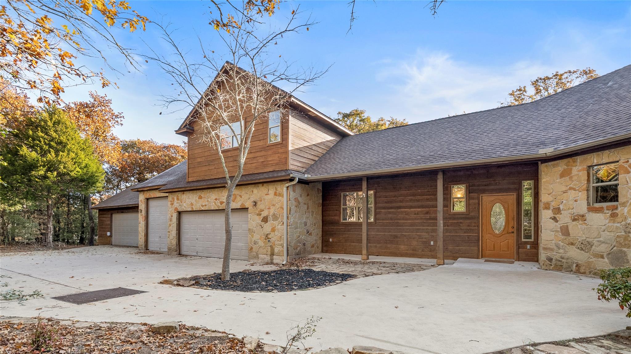 315 Arbors Circle Elgin TX 78621