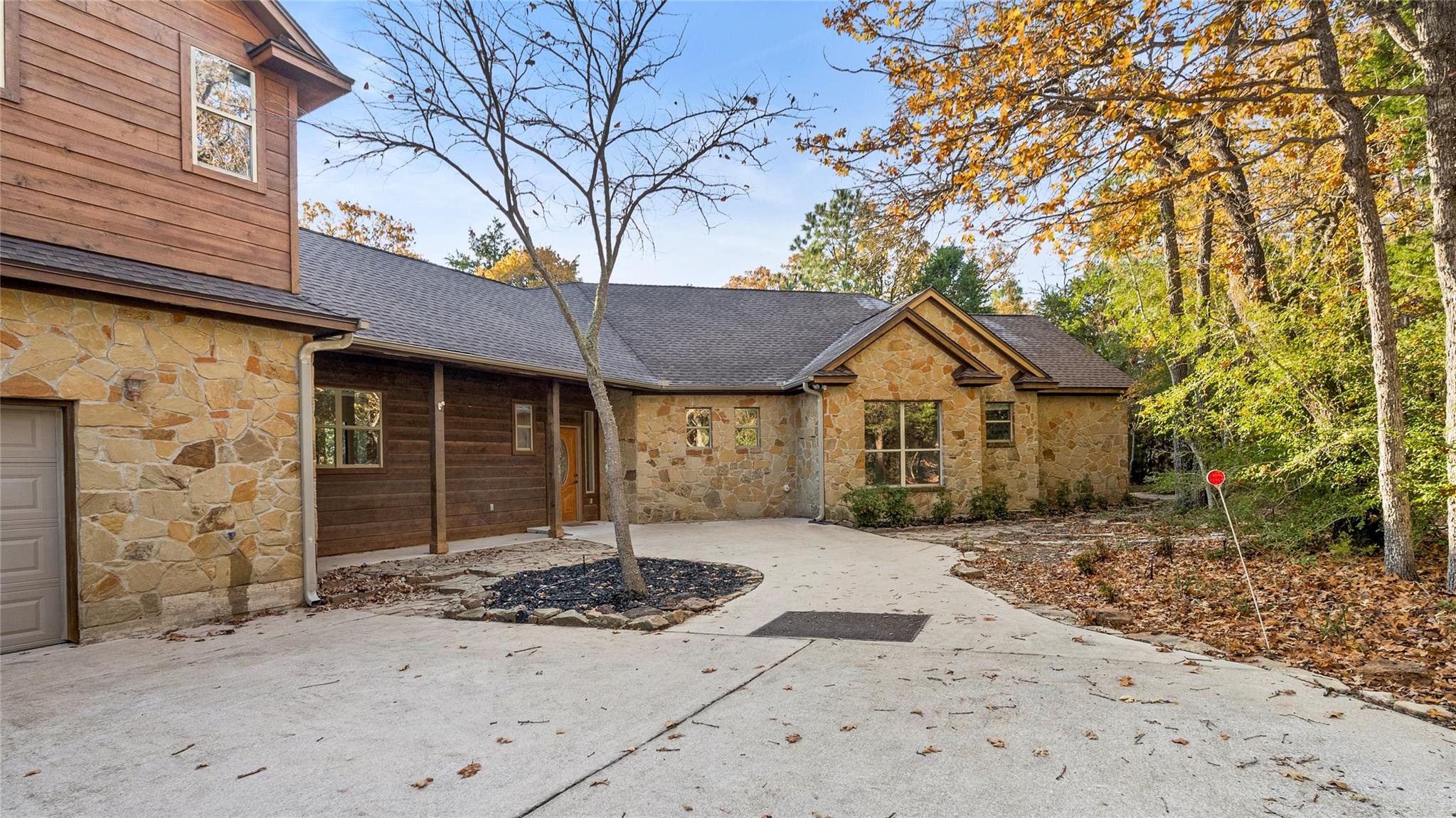 315 Arbors Circle Elgin TX 78621