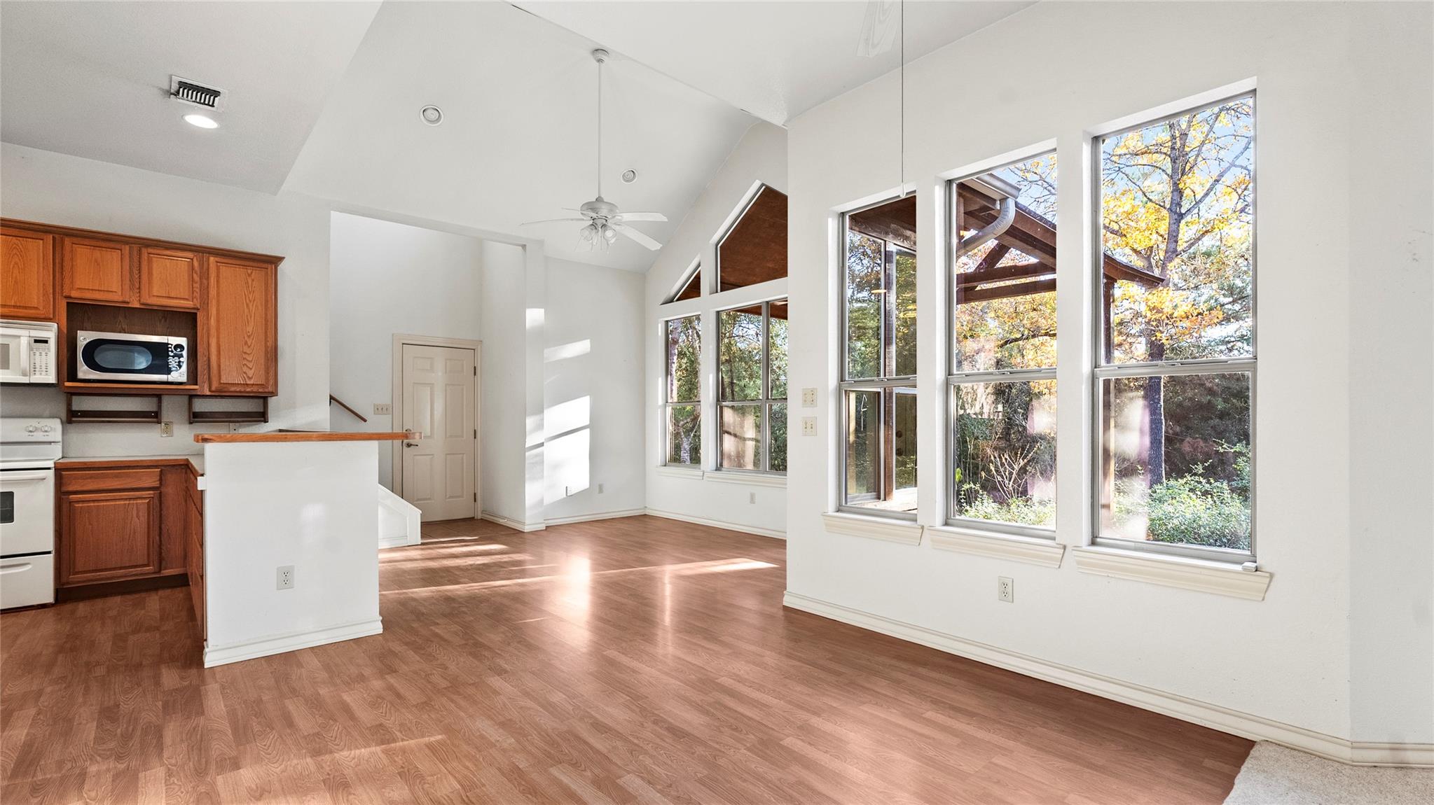 315 Arbors Circle Elgin TX 78621
