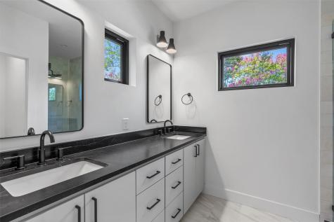 1402 Beckett Street Austin TX 78757
