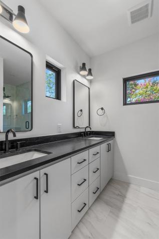 1402 Beckett Street Austin TX 78757