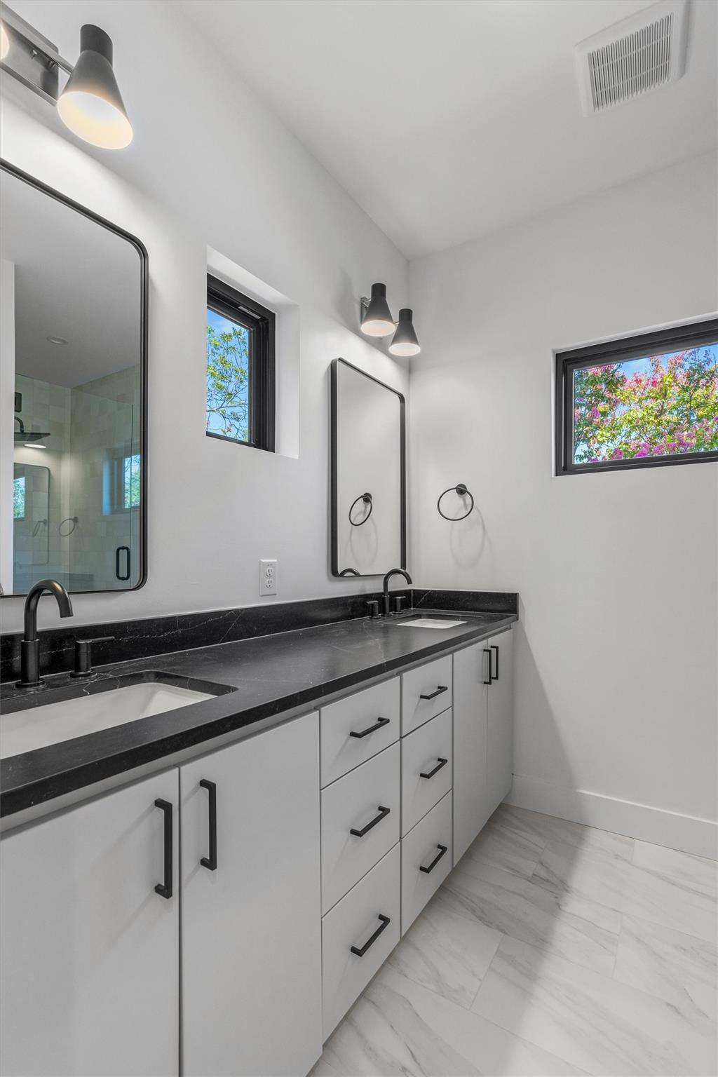 1402 Beckett Street Austin TX 78757
