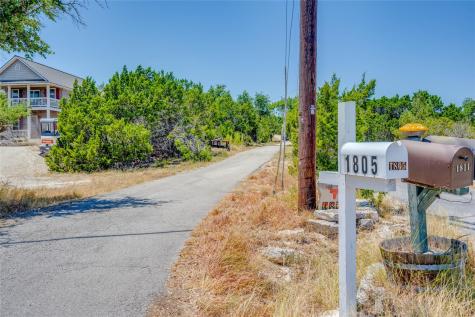 1805 Spring Valley Drive Dripping Springs TX 78620