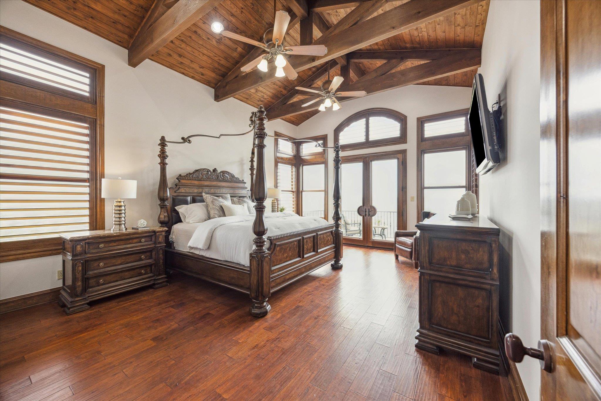 709 S Angel Light Drive Spicewood TX 78669