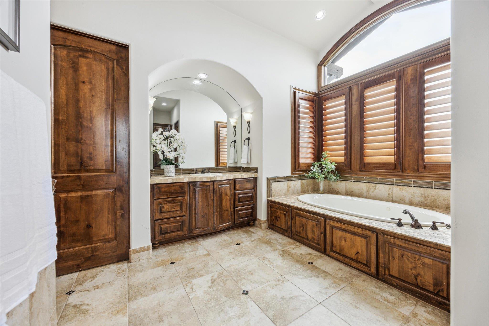 709 S Angel Light Drive Spicewood TX 78669
