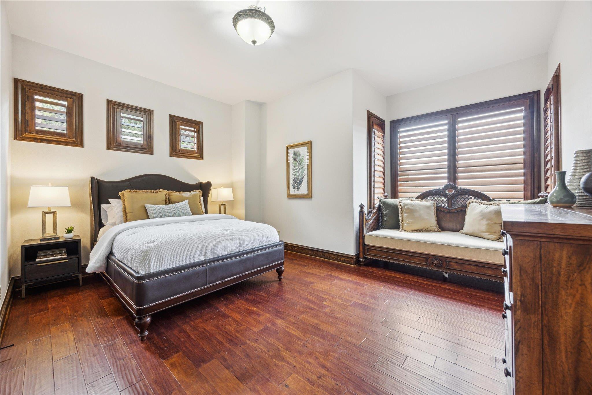 709 S Angel Light Drive Spicewood TX 78669