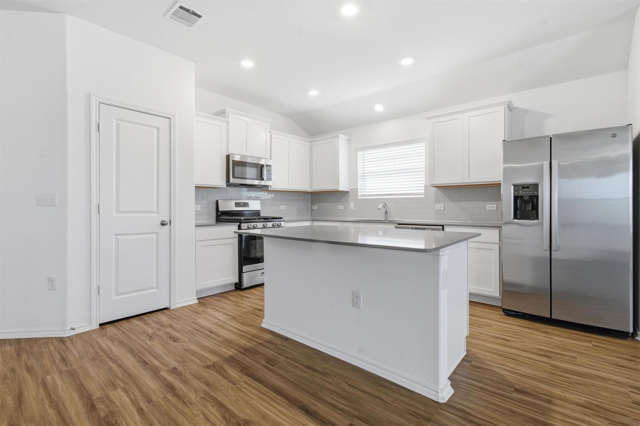 10525 Steinbeck Drive Austin TX 78747
