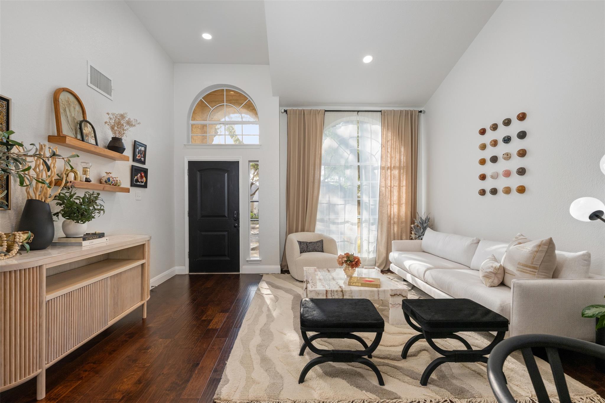 9313 Notches Drive Austin TX 78748