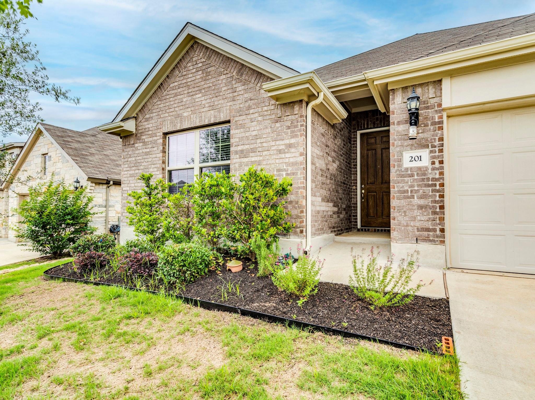 201 Oleander Loop Buda TX 78610