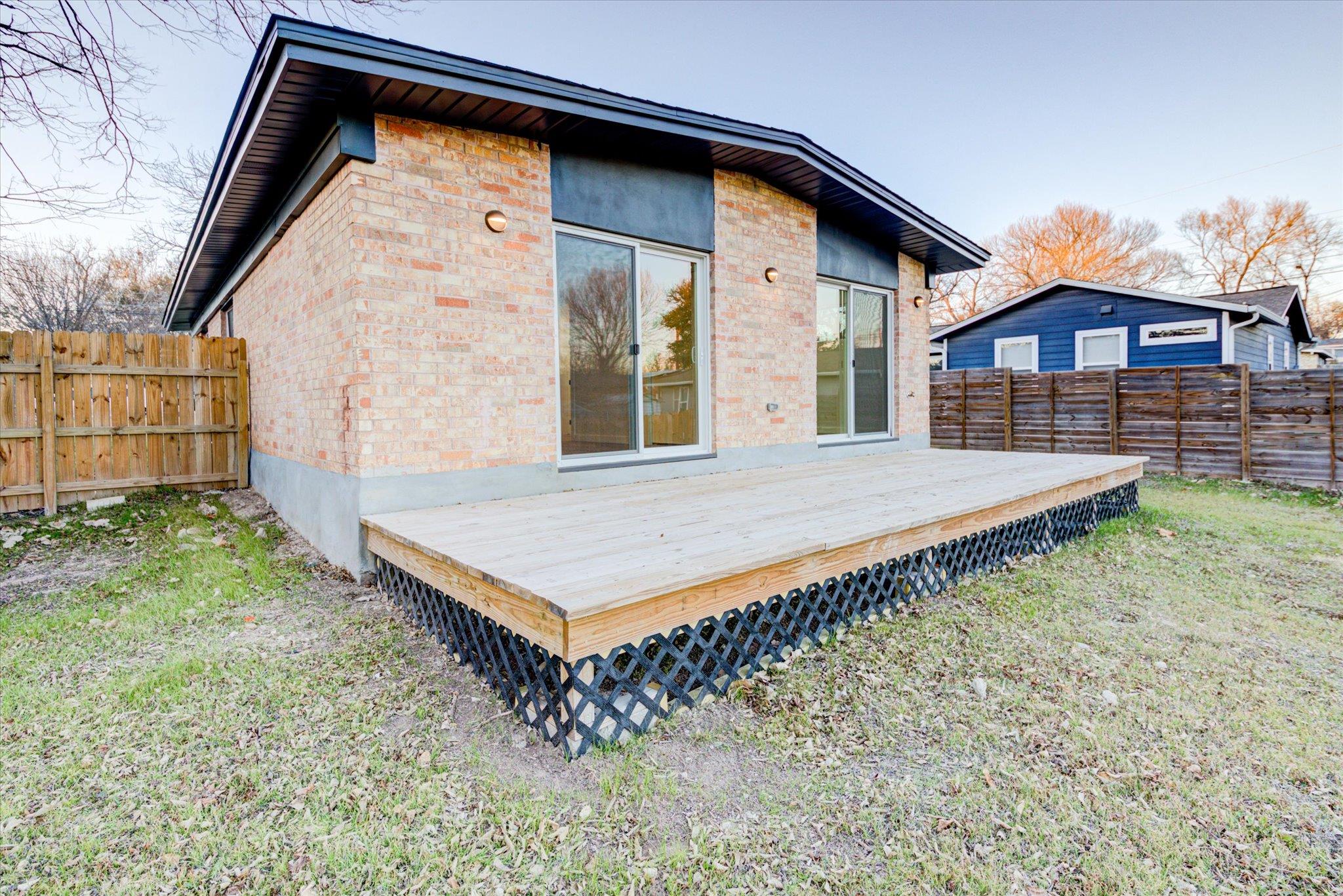 1719 Meander Drive Austin TX 78721