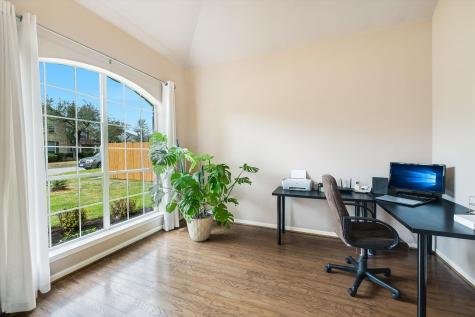 221 Abbey Drive Austin TX 78737