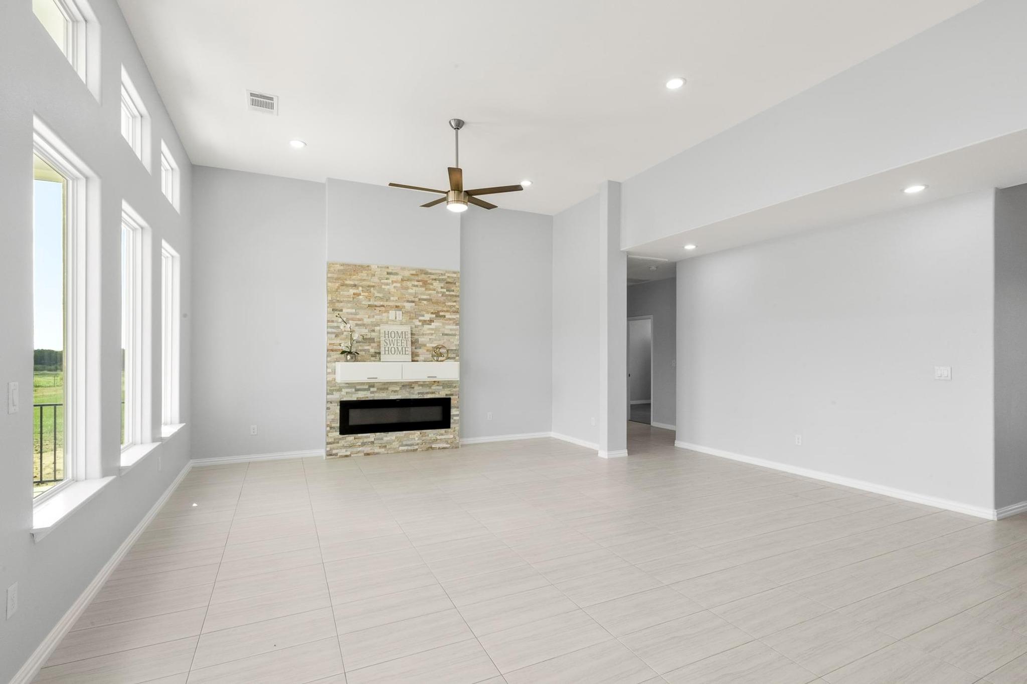 1136 Country Road 484 Road Elgin TX 78621