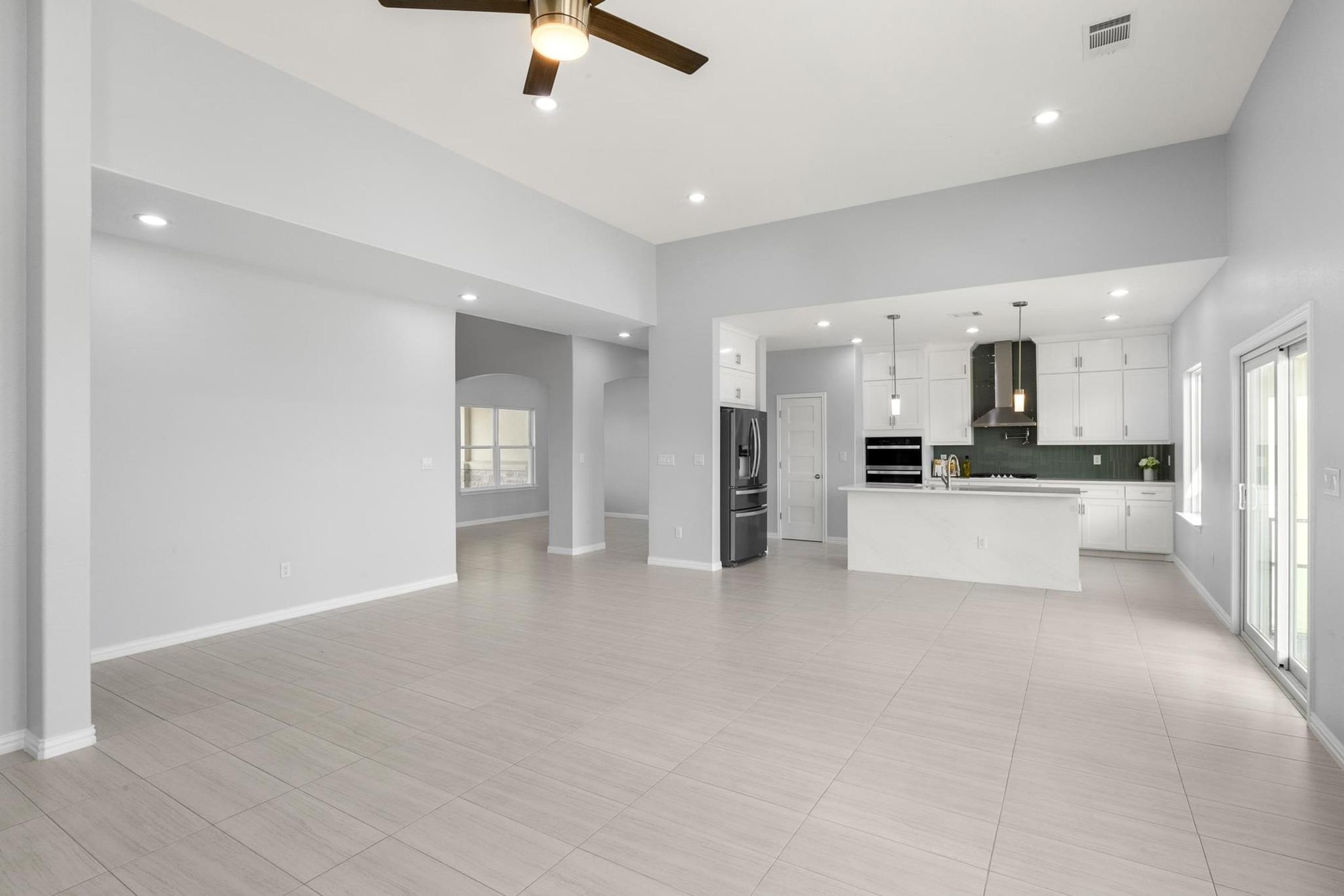 1136 Country Road 484 Road Elgin TX 78621