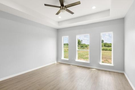 1136 Country Road 484 Road Elgin TX 78621