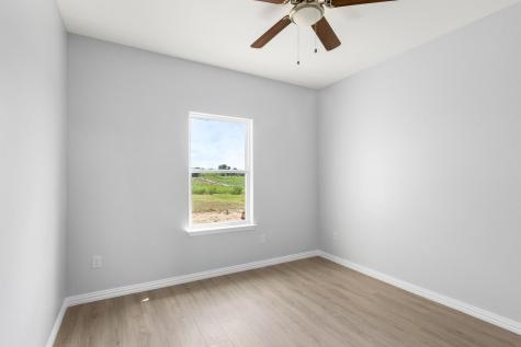 1136 Country Road 484 Road Elgin TX 78621