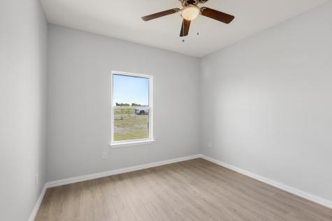 1136 Country Road 484 Road Elgin TX 78621