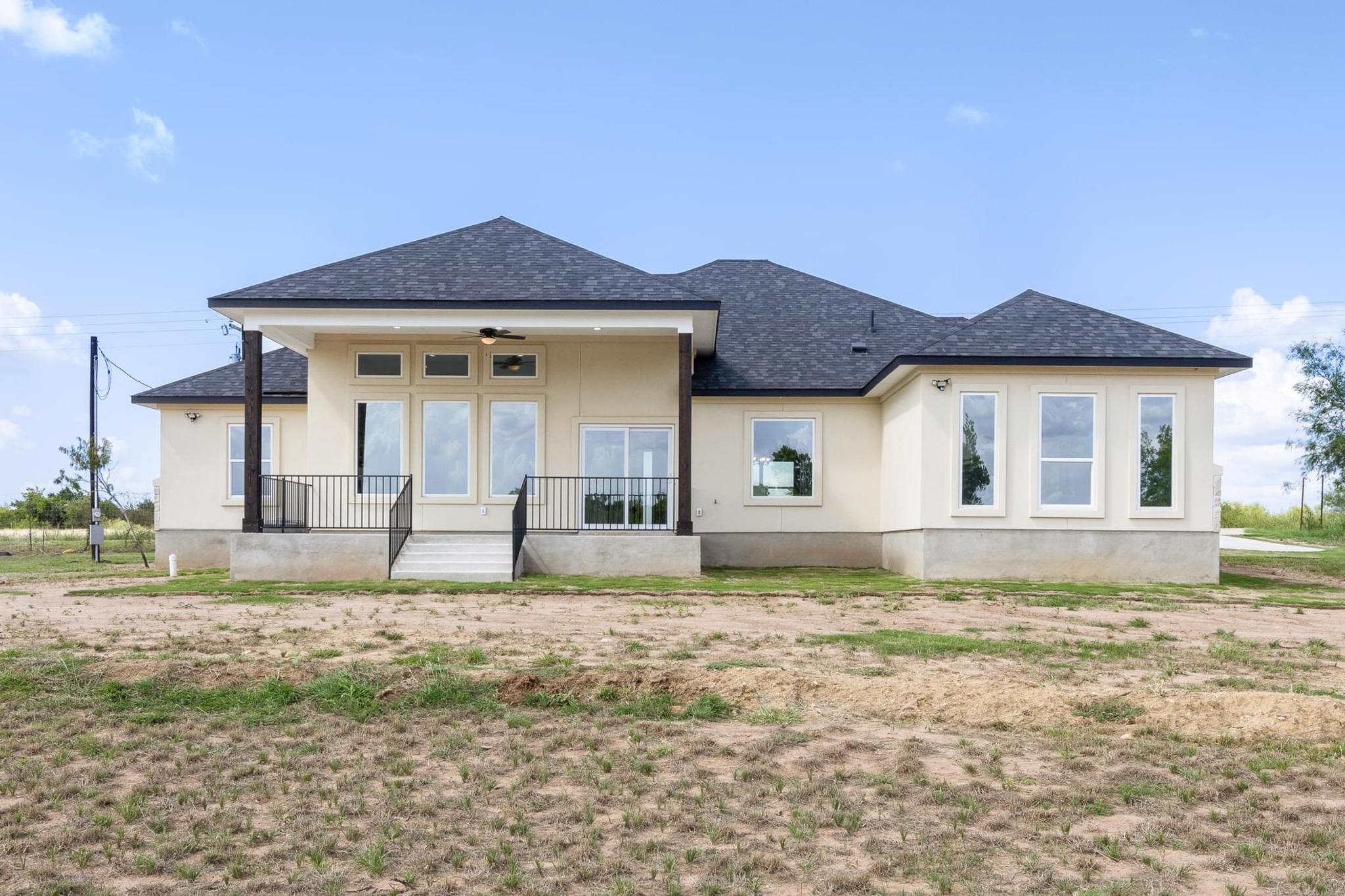 1136 Country Road 484 Road Elgin TX 78621
