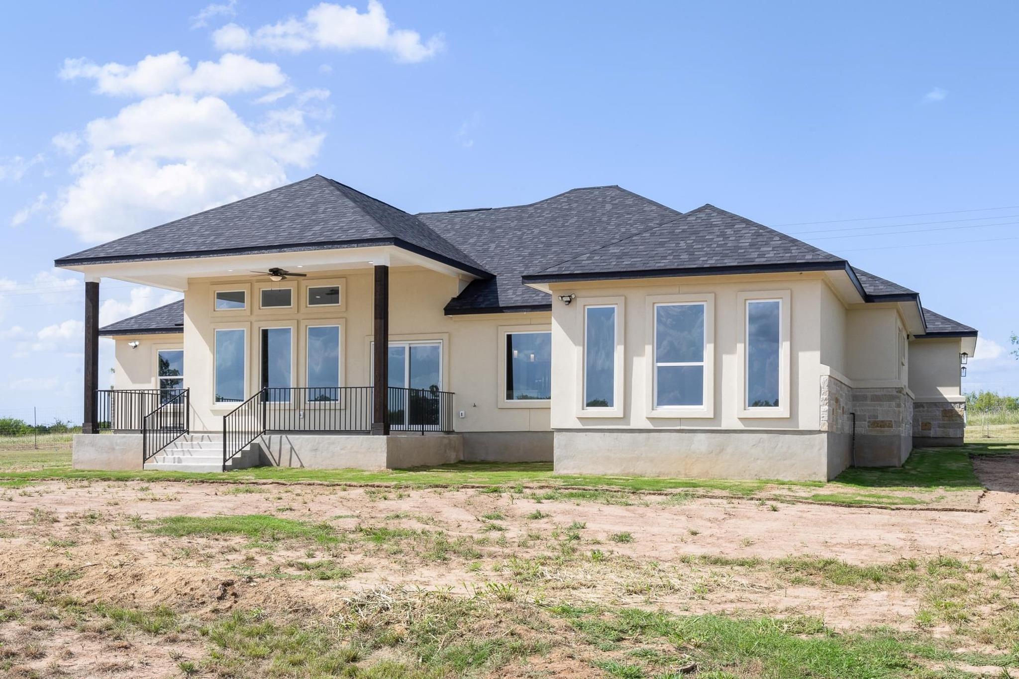 1136 Country Road 484 Road Elgin TX 78621