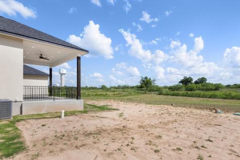 1136 Country Road 484 Road Elgin TX 78621