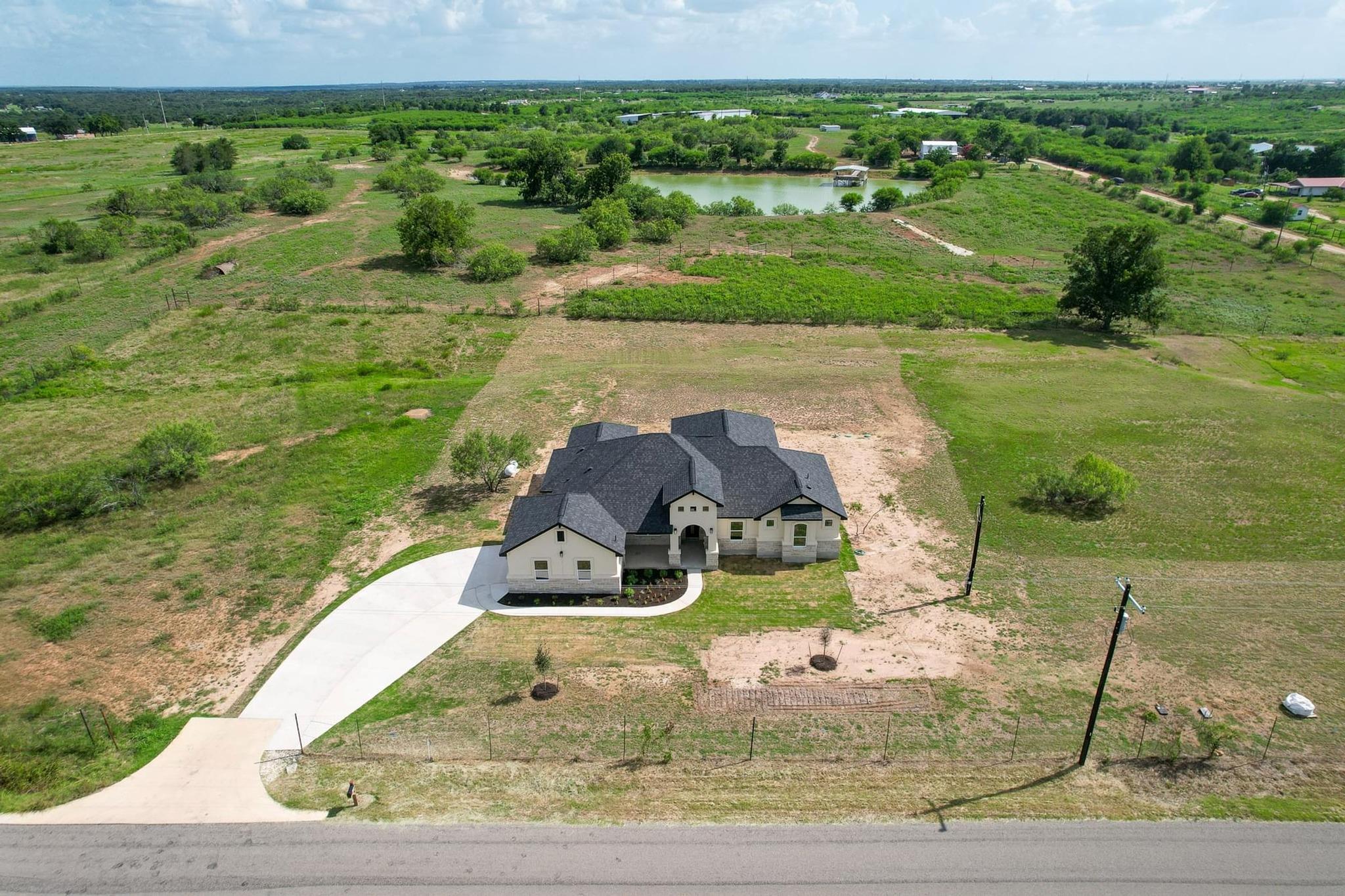 1136 Country Road 484 Road Elgin TX 78621