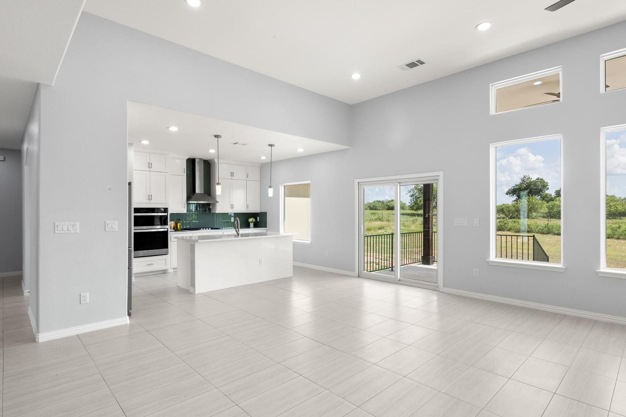 1136 Country Road 484 Road Elgin TX 78621